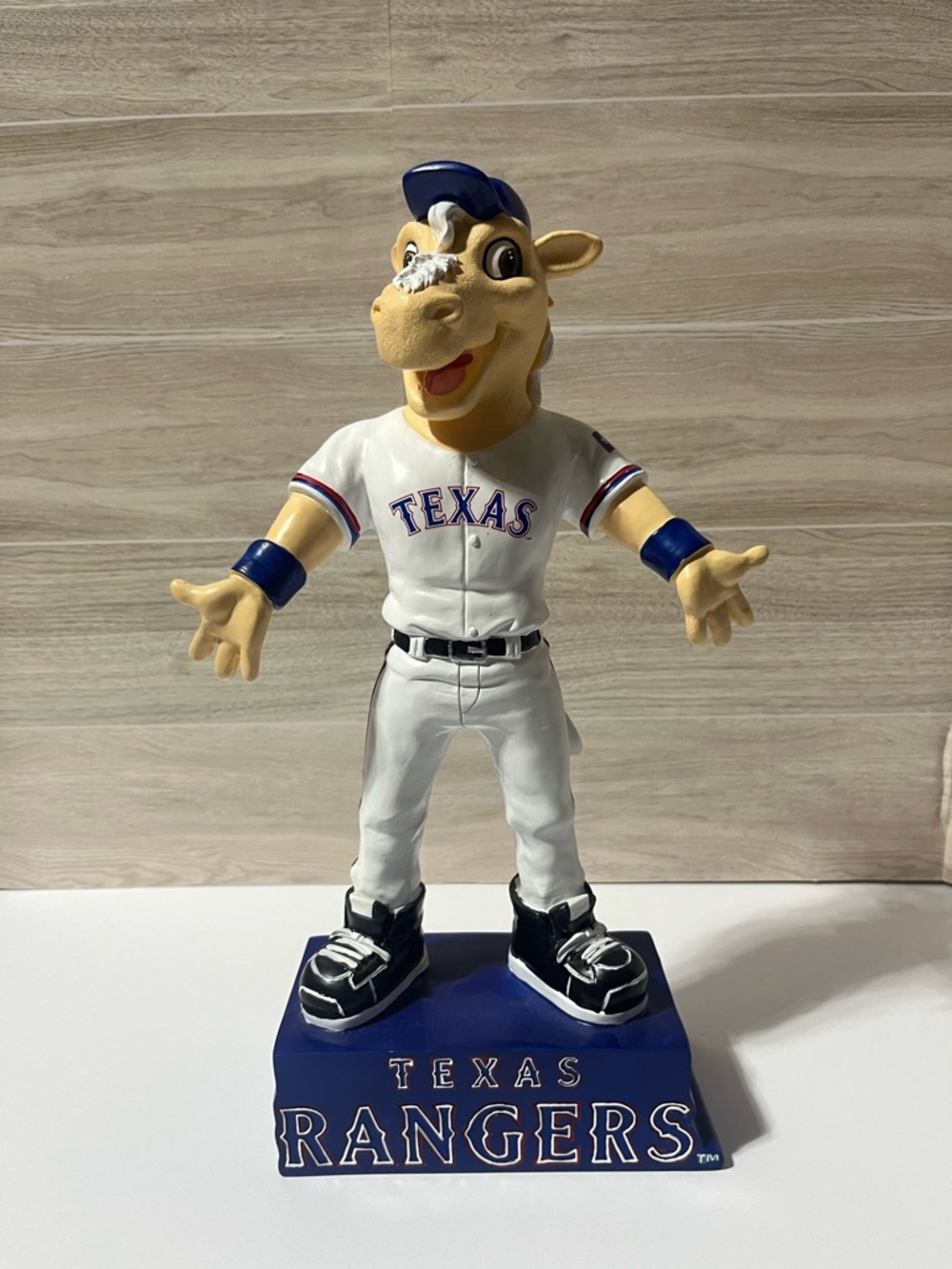 Texas Rangers-Captain-12"-Mascot-Statue-Indoor/Outdoor-
MLB Baseball-NEW